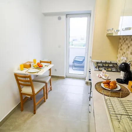 Apartment Contemporary With Balcony - New Building