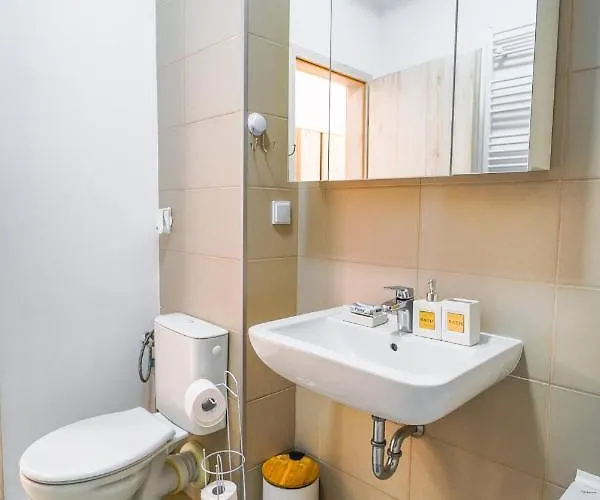 Apartament Contemporary With Balcony - New Building